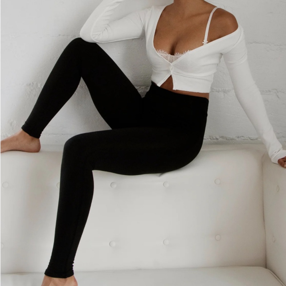 Re Ona Classic Black Leggings